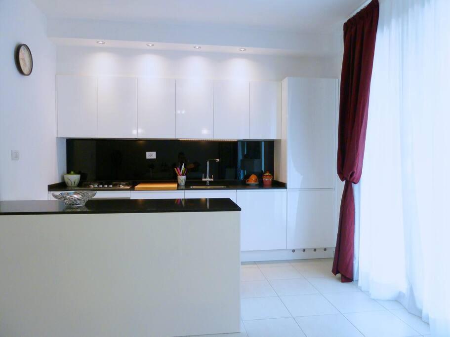 Modern & Strategic Apartment Сиена Экстерьер фото