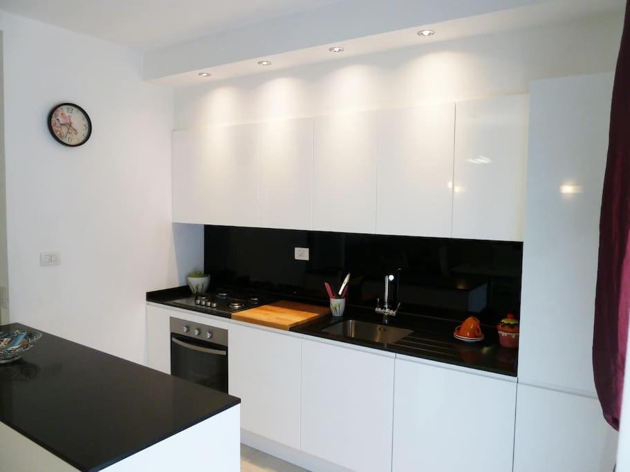 Modern & Strategic Apartment Сиена Экстерьер фото